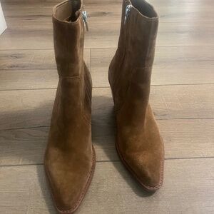 Dolce Vita Vikram bootie 6.5